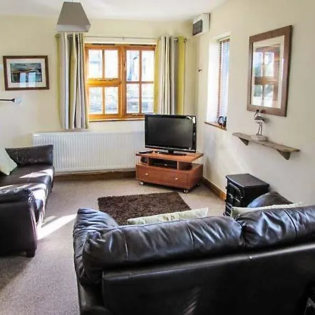 Curlew Cottage, * Ulverston